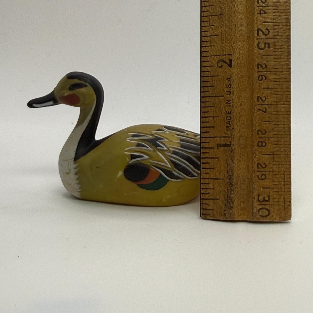 Unbranded Duck Figurine Small Yellow Hand Painted Vintage Good Folk Art Decor - Picture 10 of 13
